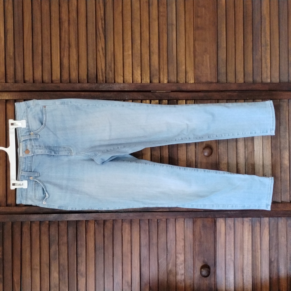 Universal Thread Jeans